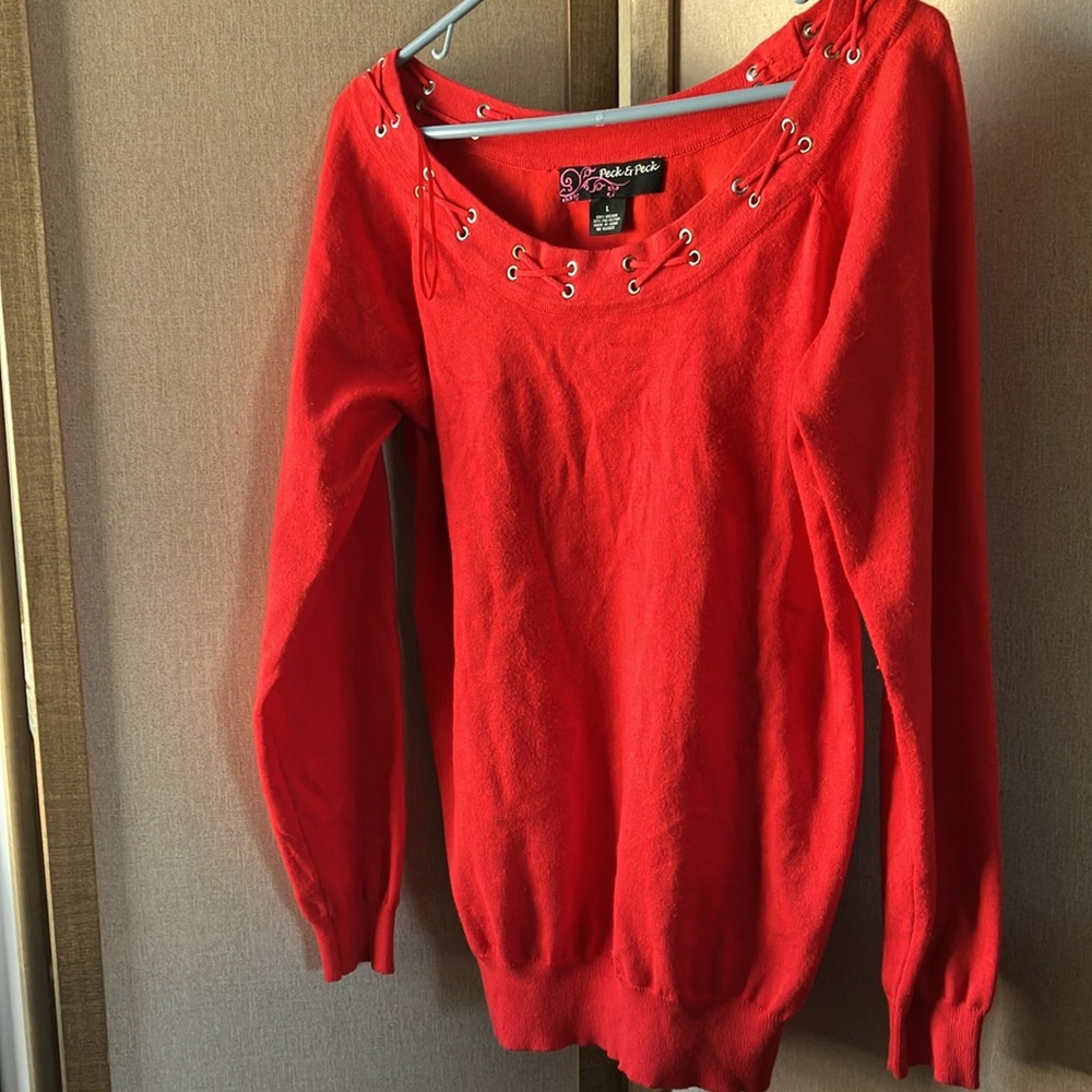 FINAL MARKDOWN Peck & Peck Vibrant Red Top large